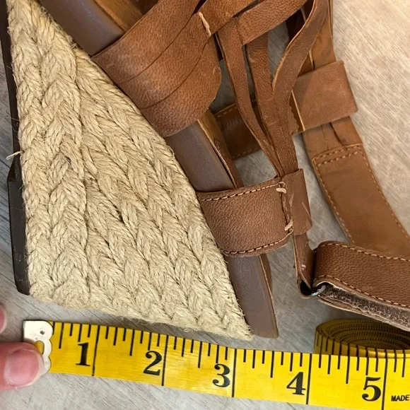 Clark’s Artisan Espadrille wedge - tan leather, size 9M - Picture 4 of 11